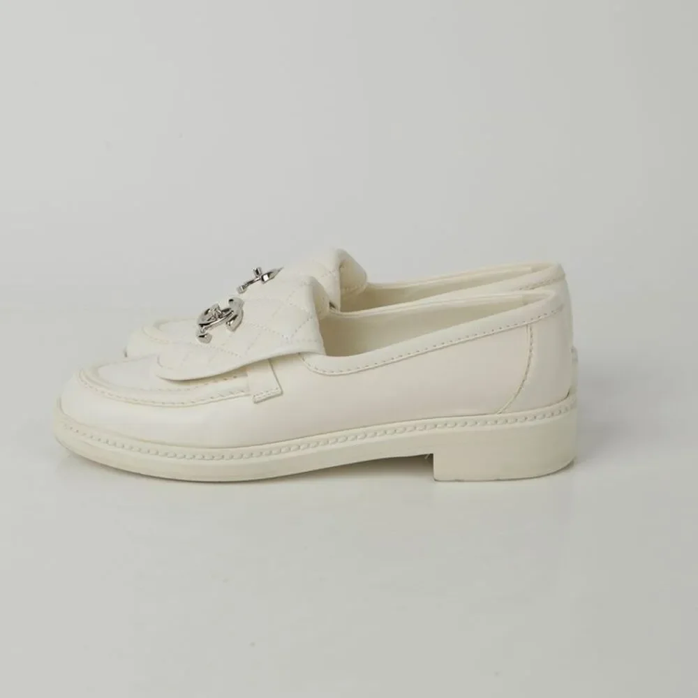 Size Cc Turnlock Loafer